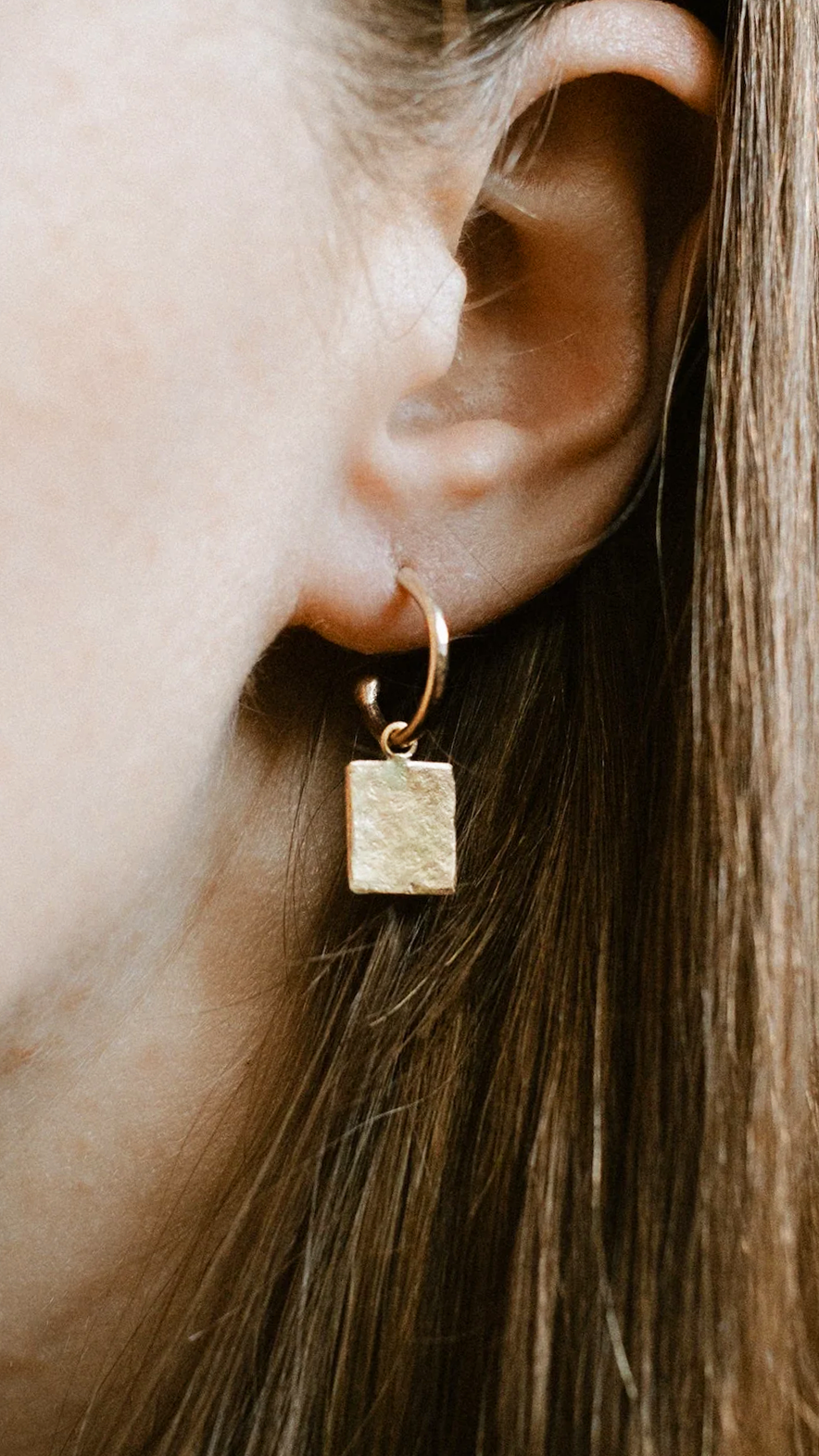 Rectangle Loop Studs - 18ct Yellow Gold